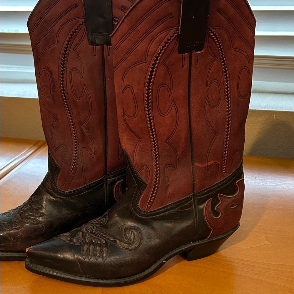 RARE scorpion and flame vintage oxblood Cowboy Boots  made in USA  8
